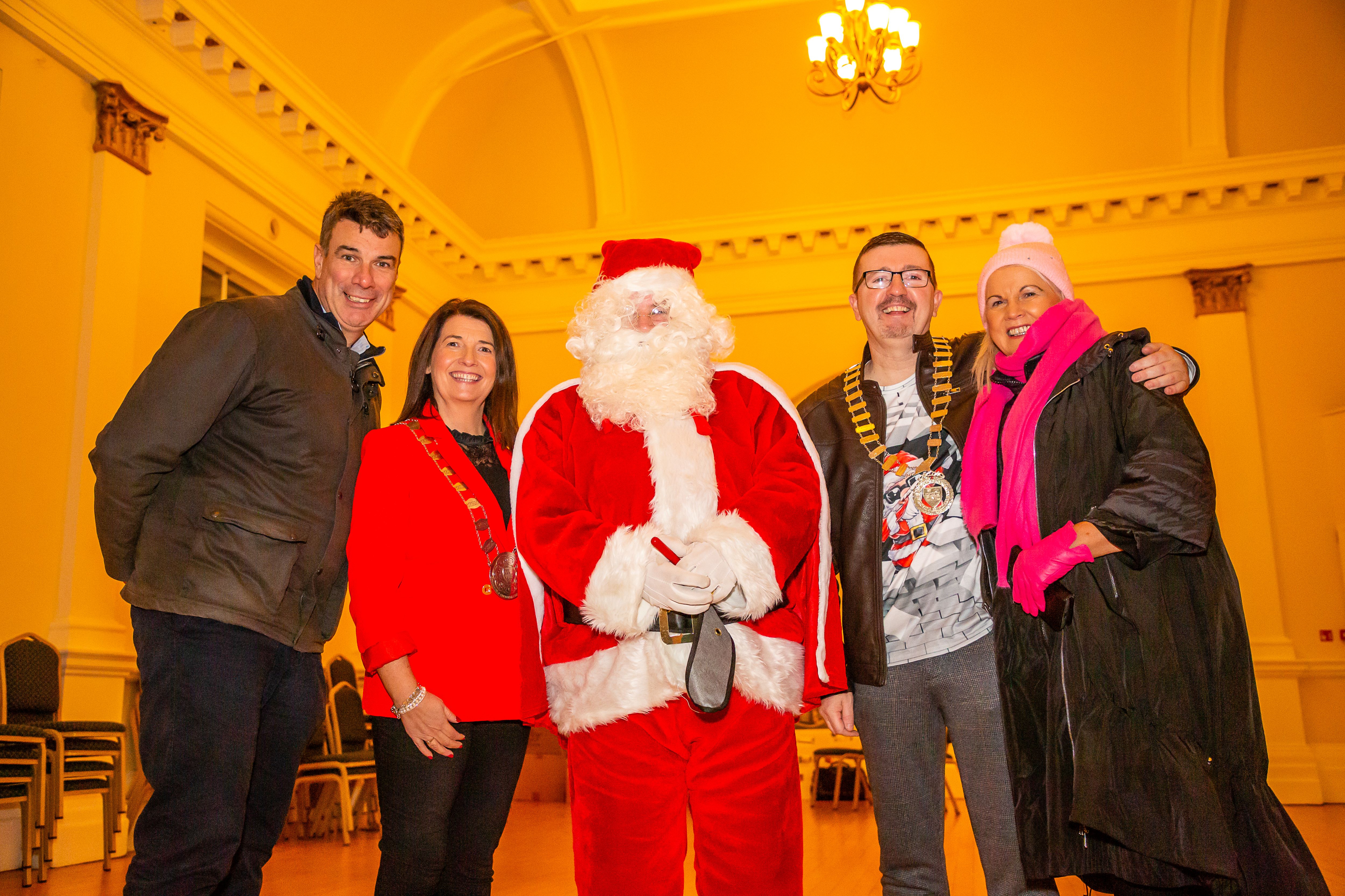 Carlow kicks off Festive Family Experience with spectacular Evening of Entertainment, Lights, and Festivities 6 Carlow kicks off Festive Family Experience with spectacular Evening of Entertainment, Lights, and Festivities 6